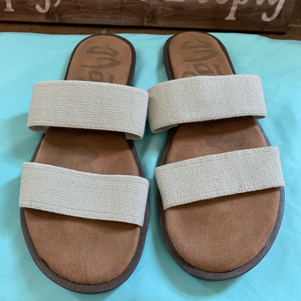 Women’s sz 8 sandals